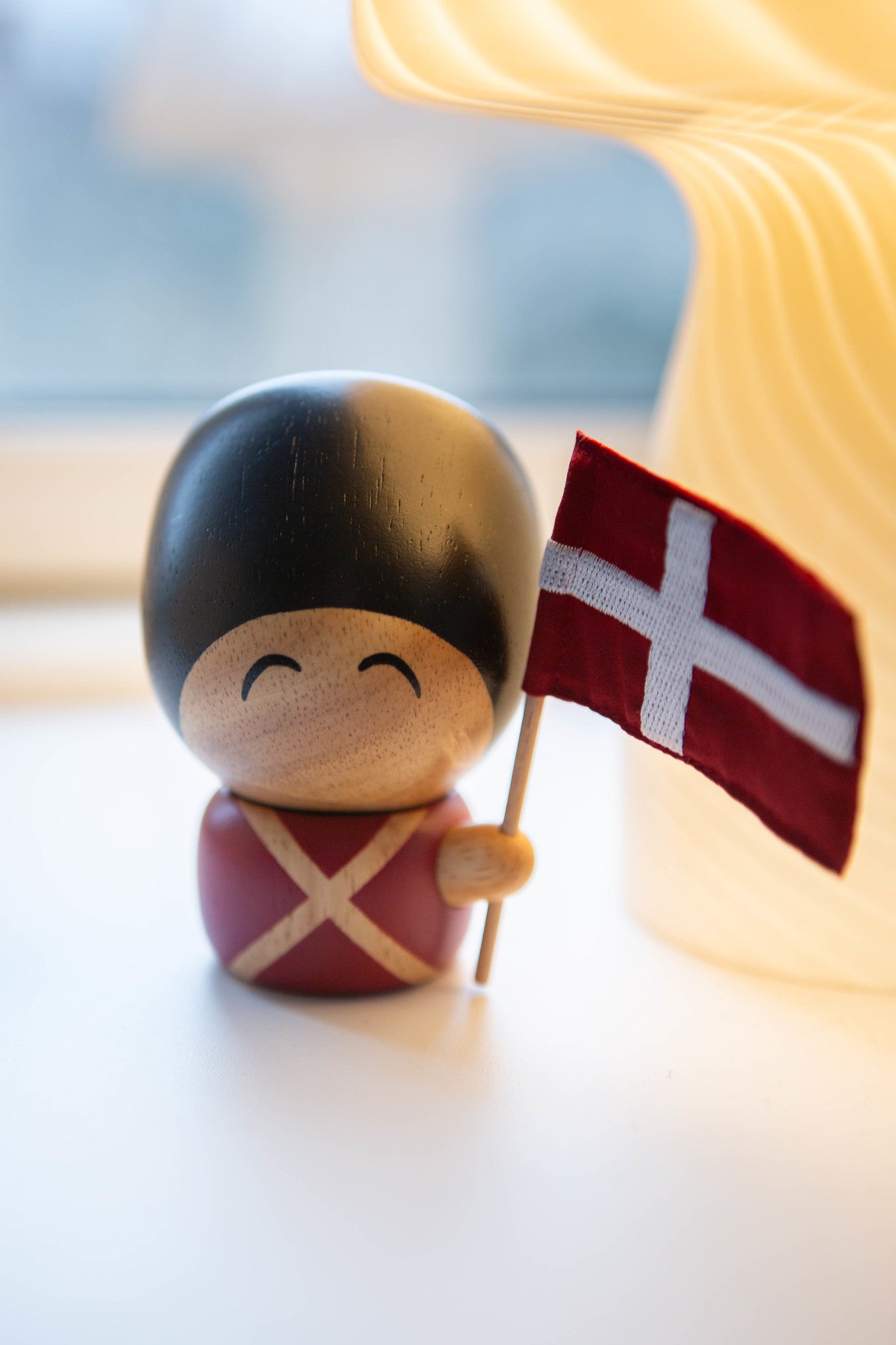 Stor garder med flag, Henrik