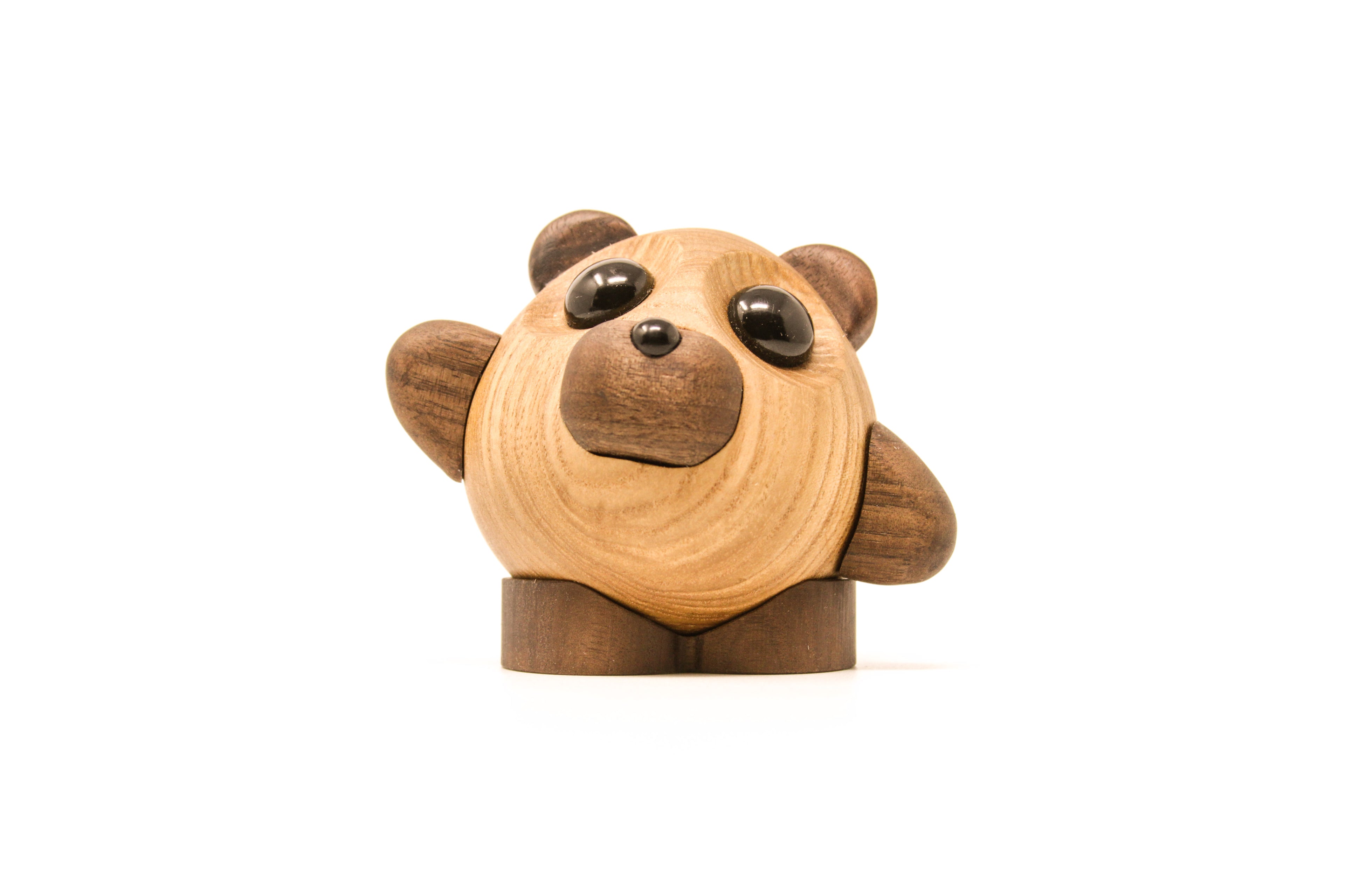 Bjørnen Teddy på hvid baggrund